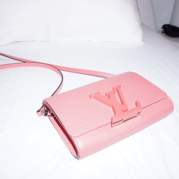 LOUIS VUITTON EPI LOUISE PM PINK CROSSBODY PURSE - Picture 5 of 7